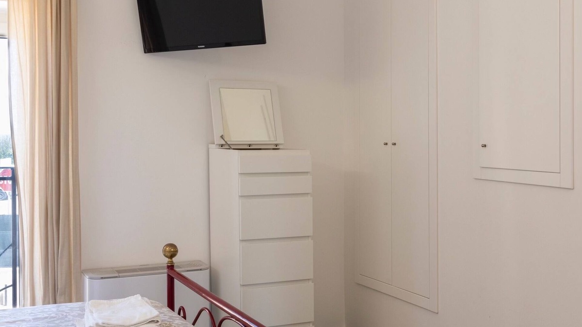 Civitanova Marche Apartment | Casa Faubert civitanova marche, 20 mt from the sea, pets allowed.