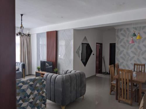 Bole Apartment | Casa Feliz - Stylish 2 Bedroom Apartment