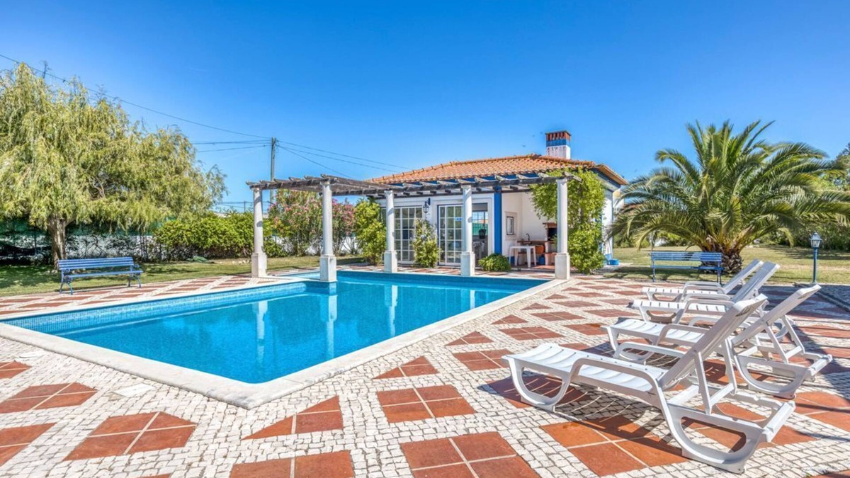 Vale de Santarem Villa | Casa Filipa - Four Bedroom Villa, Sleeps 8