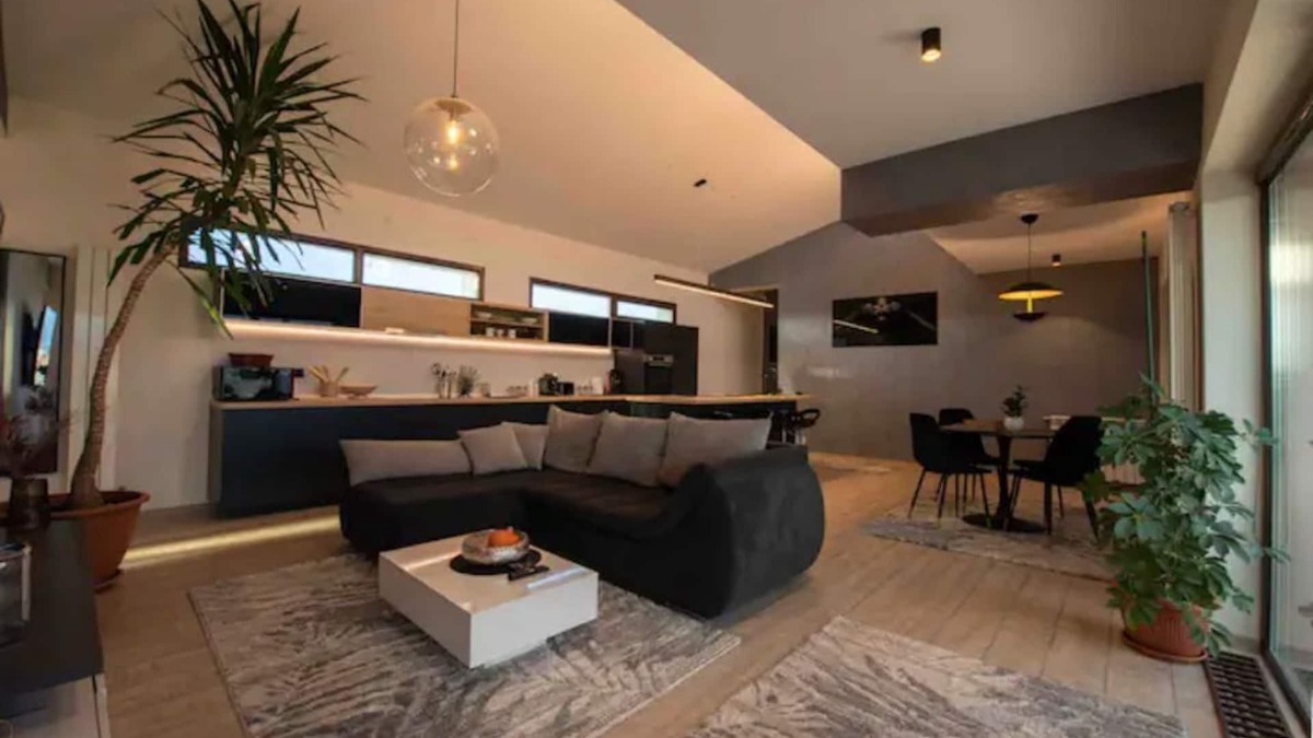 Brasov House | Casa Florida