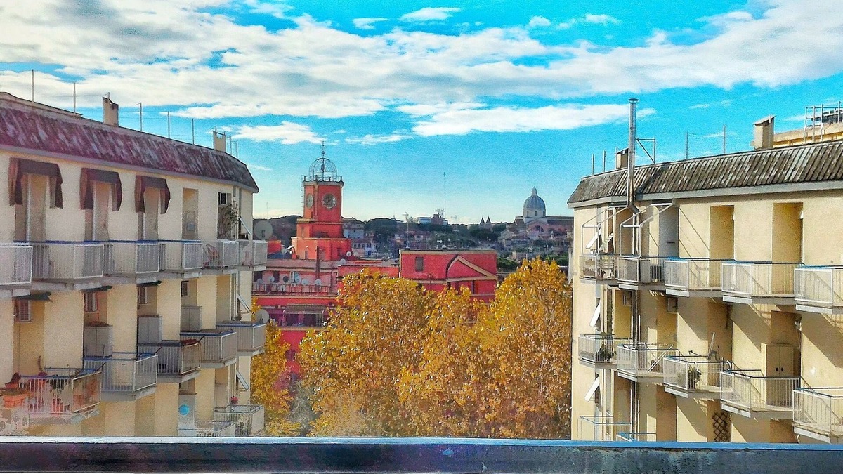 Garbatella Apartment | Casa Garbabella - Garbabella House: Cozy, bright, Central