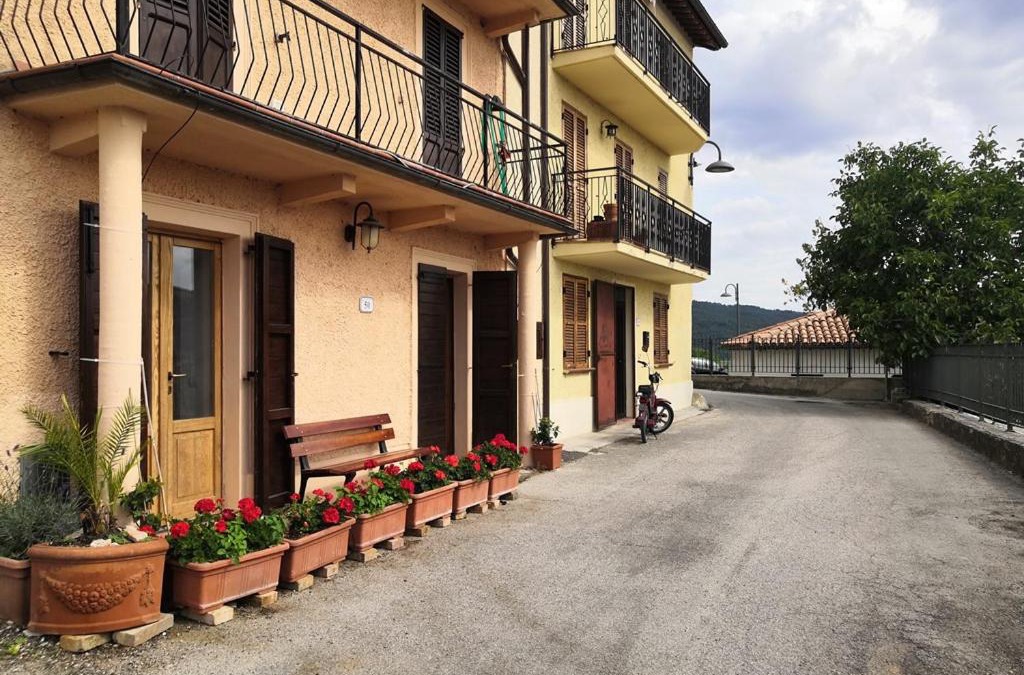 Serravalle di Chienti Apartment | Casa Giorgio Mille Papaveri Rossi