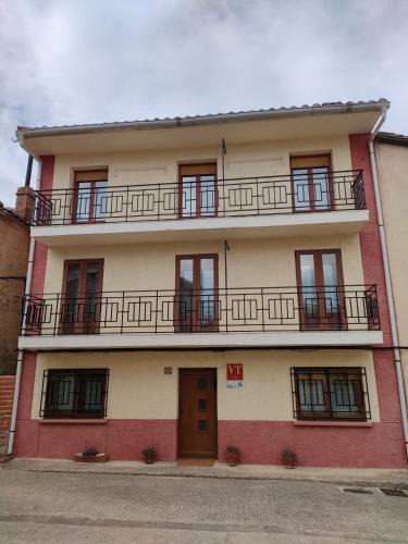Metauten House | CASA GLORIA