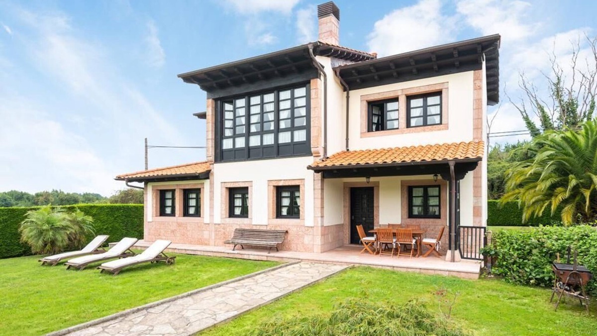 Naves House | Casa Gulpiyuri Beach on the Costa de Llanes