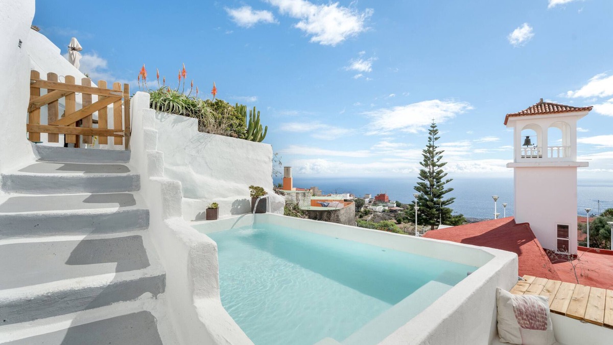 Fasnia Villa | 'Casa Hélène' with Sea Views, Shared Pool and Wi-Fi