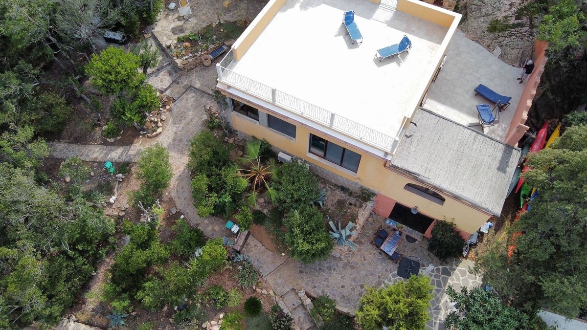 Tiriddo Apartment | Casa Heiner and Fee vacation apartment by the sea with kayaks;