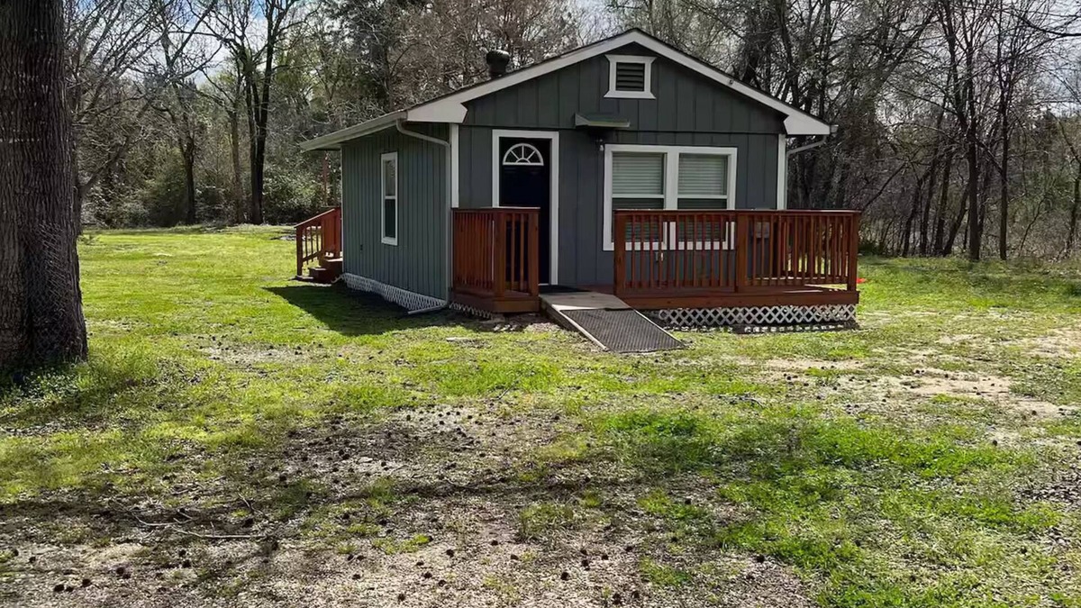 Livingston Cottage | Casa Hornitos/Beautiful Cottage 8 min from lake