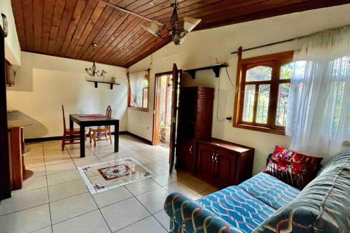San Juan La Laguna Apartment | Casa I’x (Jaguar)