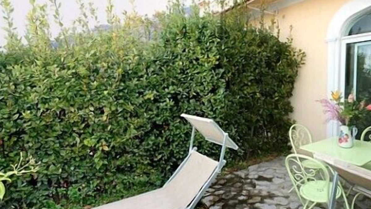 Nocelle House | Casa Ilnira D: A bright and sunny apartment in a quiet position, located on a hillside above the sea, with Free WI-FI.