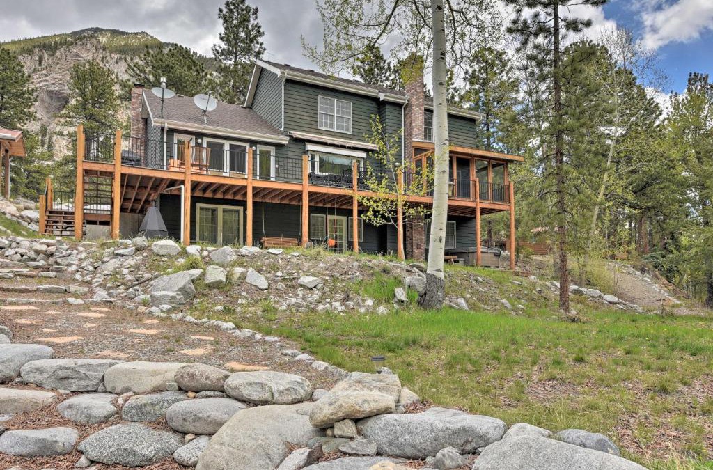Nathrop House | Casa Immaculata on Chalk Creek with Views!