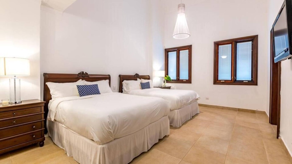 Los Lagos House | CASA IN | Villa Frutal | Casa De Campo
