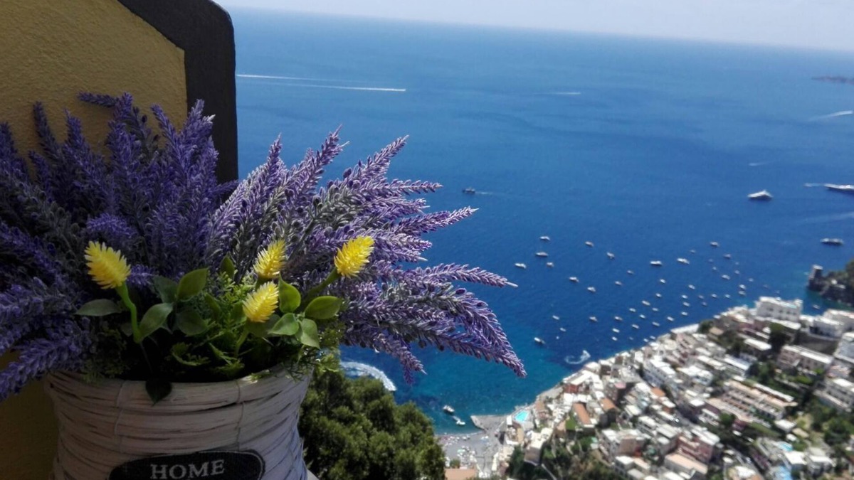 Montepertuso House | CASA INCANTO, beautiful house with stunning views and parking space
