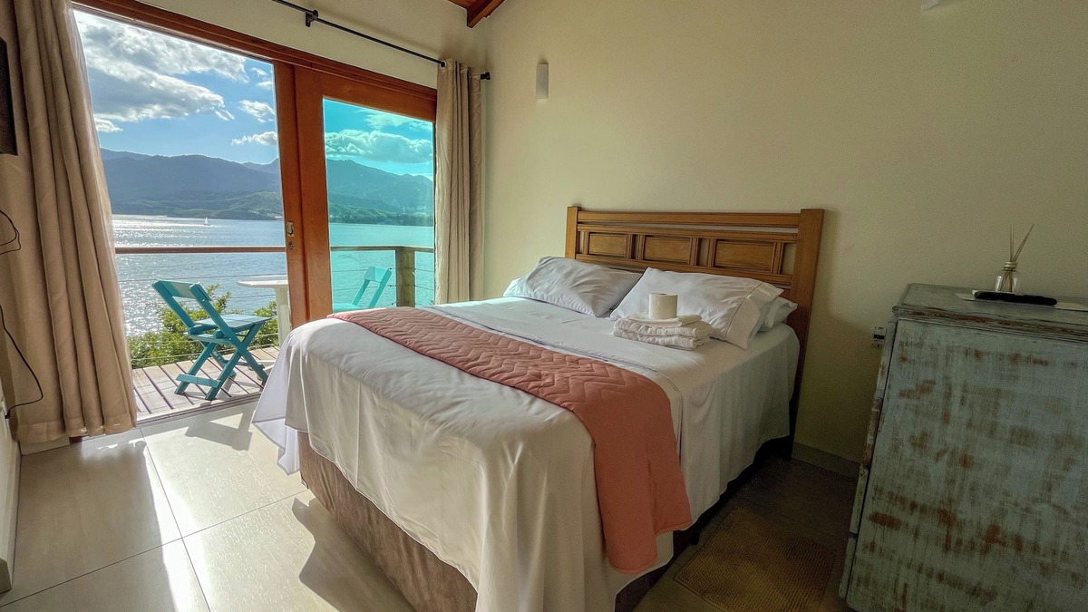 Costa Verde House | Casa Incrível de Frente Para o mar à 1km da Ilha das Cabras