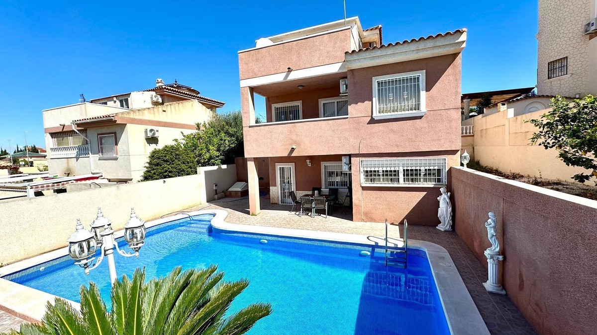 San Fulgencio Villa | Casa Independiente con Piscina Privada, Wifi y Aire Acondicionado
