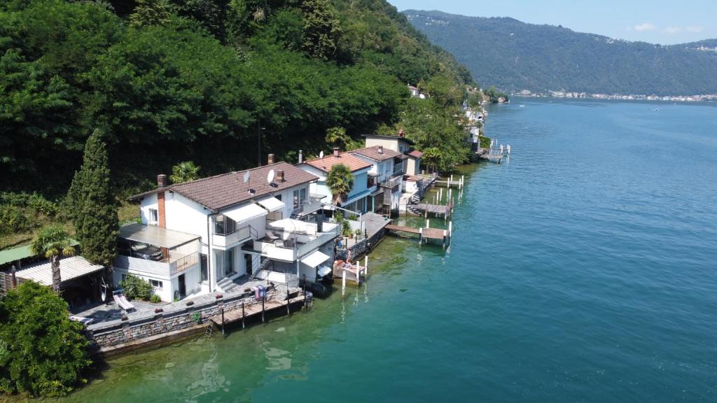 Riva San Vitale House | Casa Isabella