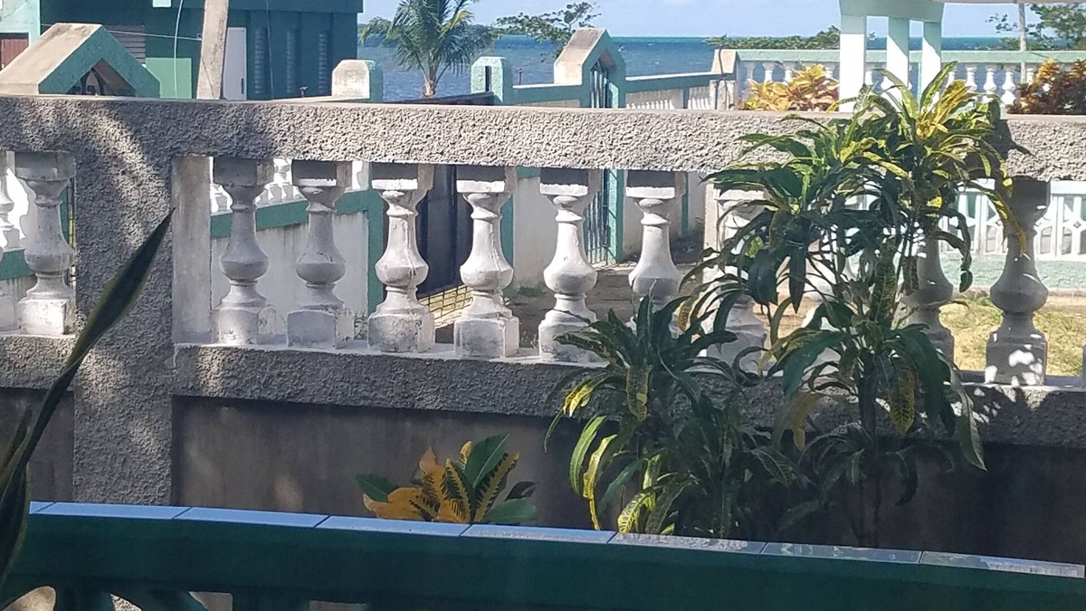 Puerto Esperanza House | Casa Ismael y Laura