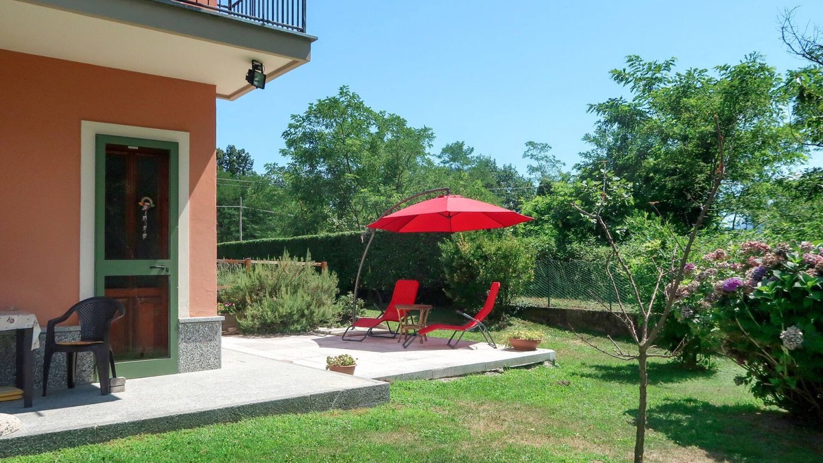 Bracchio Apartment | casa dei fiori by Interhome