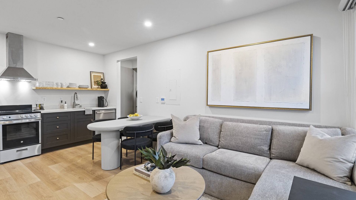 Laguna Apartment | Casa Jardin Unit 4-Boutique Suite in Downtown Santa Barbara