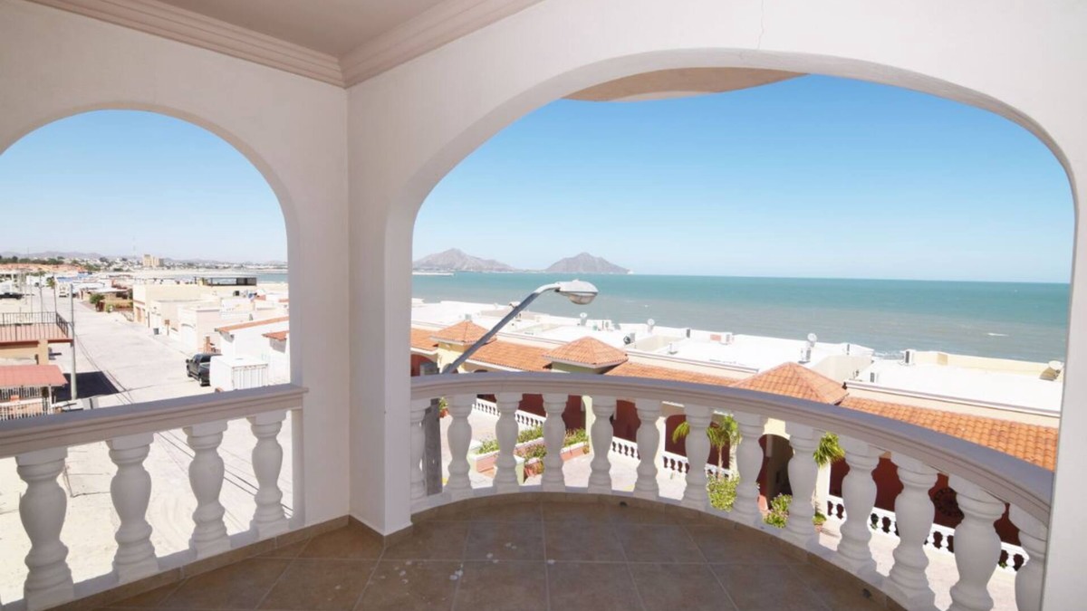 Villas de Las Palmas Condo | Casa Jerry - San Felipe Accommodation for large groups. 10 bedrooms