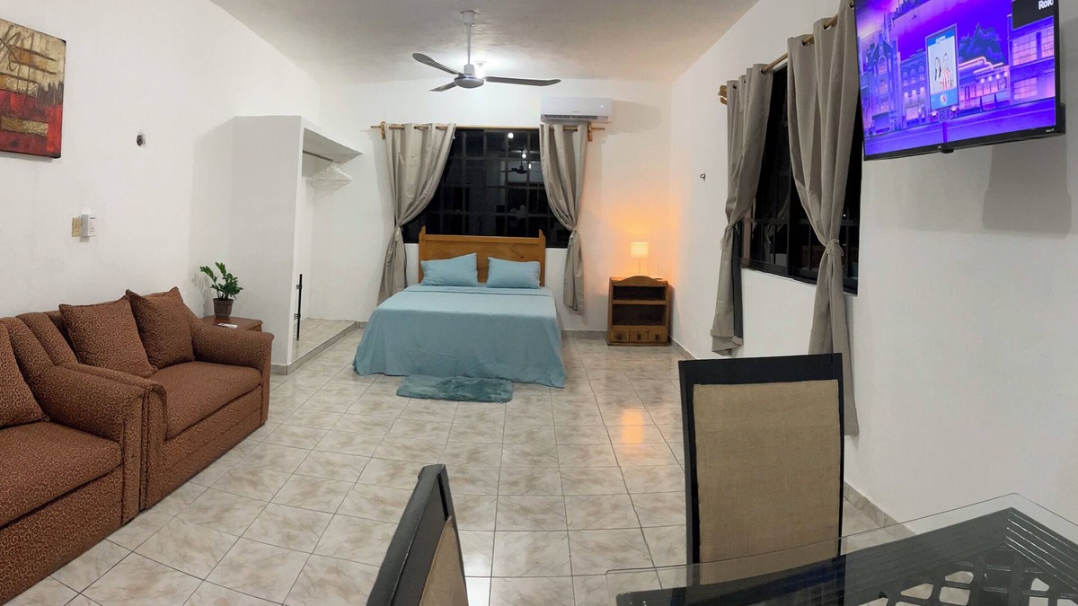 Colonia Independencia Apartment | Casa Juan, Studio in Cozumel