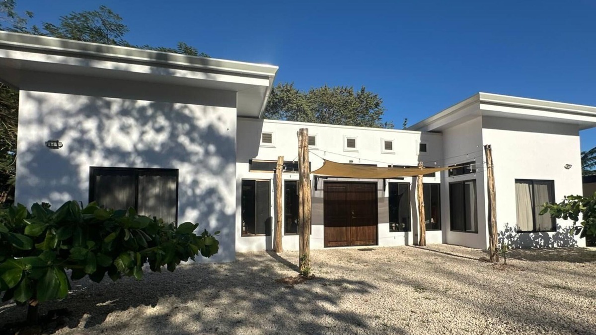 Matapalo House | Casa La Huerta - Pool and BBQ - Playa Grande - 7 people
