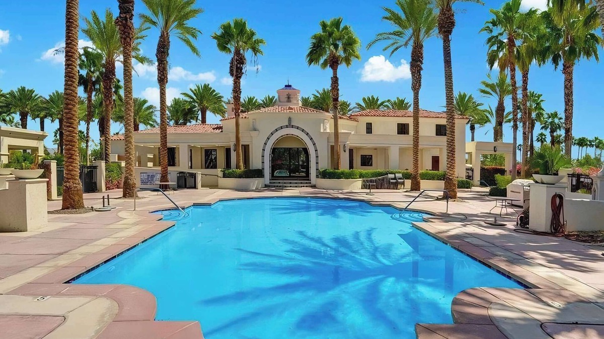 La Quinta House | Casa La Paz Getaway – Private Spa & BBQ, Pool 2br