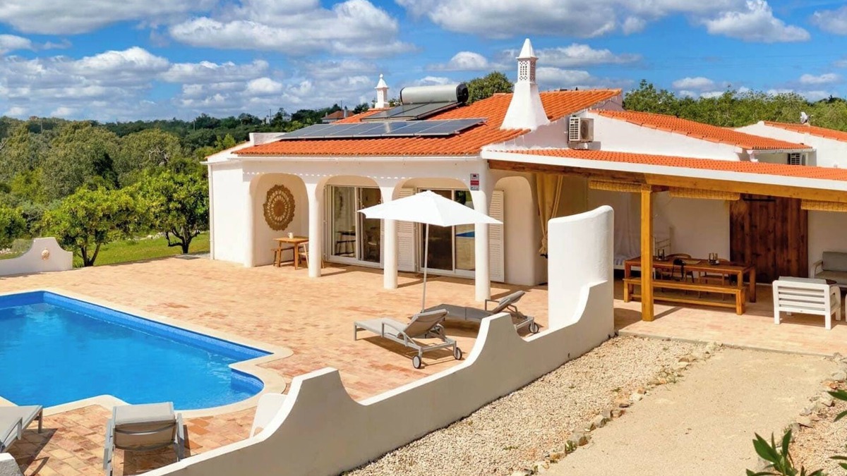 Benatrite Villa | Casa La Paz, trendy home of peace.