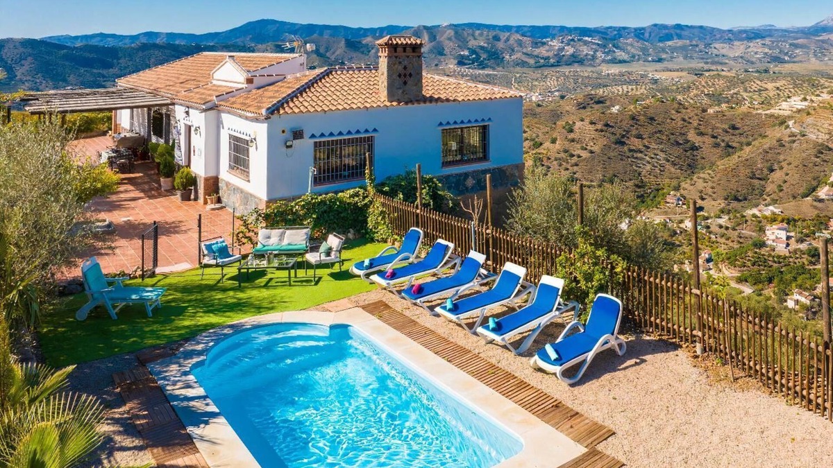 Canillas de Aceituno Villa | Casa La Vina De La Tireta