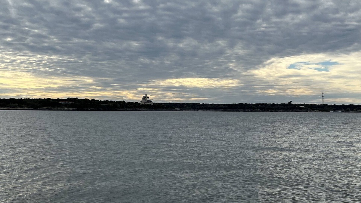 Clifton RV Rental | CASA LAGUNA - RV LOT ONLY 3 BLOCKS TO LAKE WHITNEY