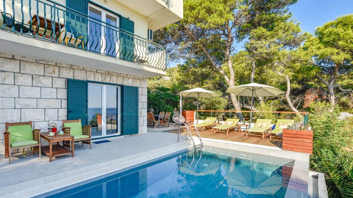 Krizni rat Villa | Casa Landa - Three Bedroom Villa, Sleeps 8