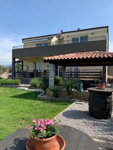 Sarsoni Apartment | Casa Laura