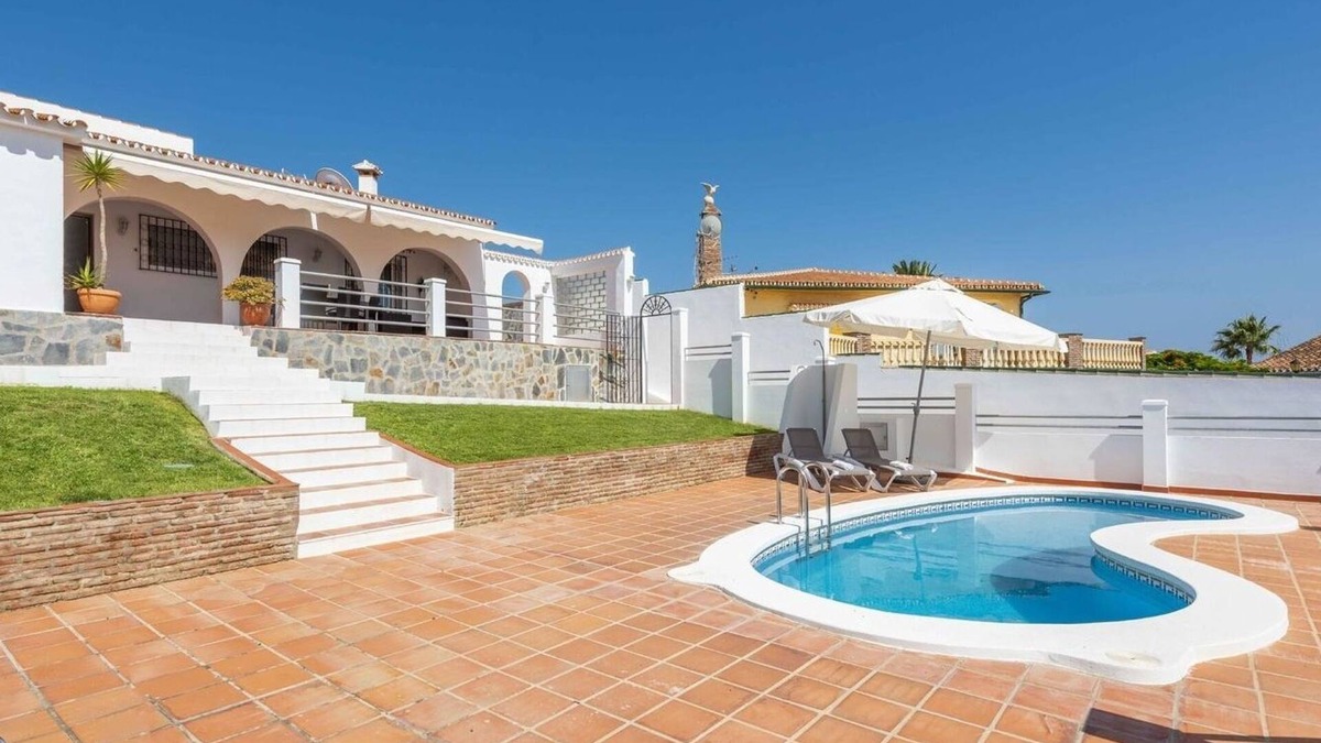 Caleta de Velez Villa | Casa Lea Vélez-Málaga by Ruralidays