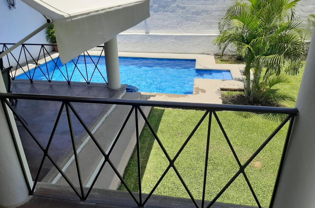 Tres de Mayo House | CASA LEYNA totalmente independiente, de un piso