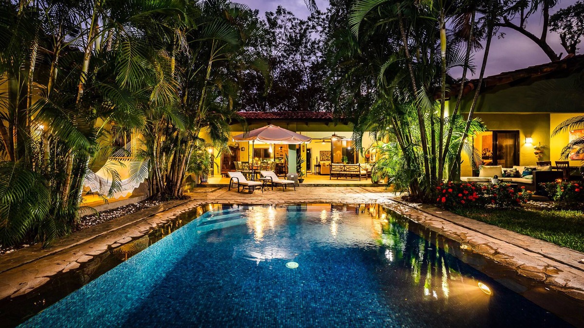 Palm Beach Estates House | Casa Lirica 4-Bedroom Home w/Salt Water Pool @ Playa Grande Beach