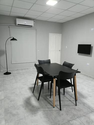 Dos de Abril Department House | Casa Los Lapachos