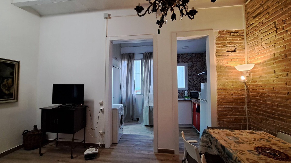 Sants-Badal Apartment | Casa Mia Barcelona & Barça