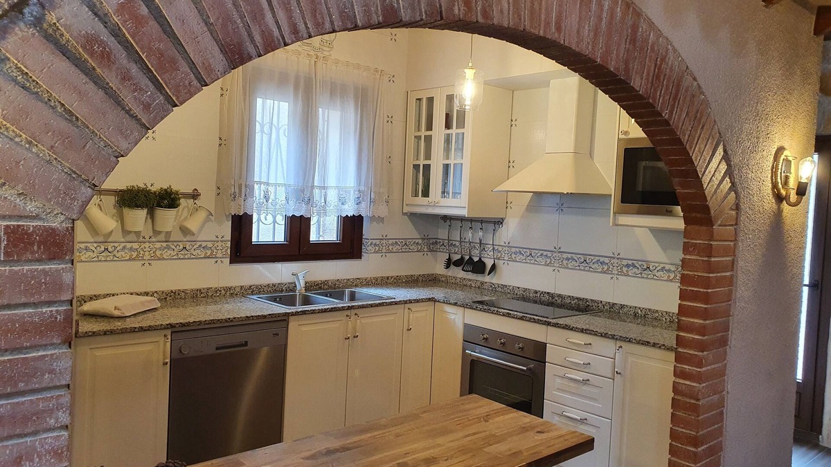 Vilanova d'Escornalbou Cottage | Casa Marèlia- Costa Daurada Rural for 8 people