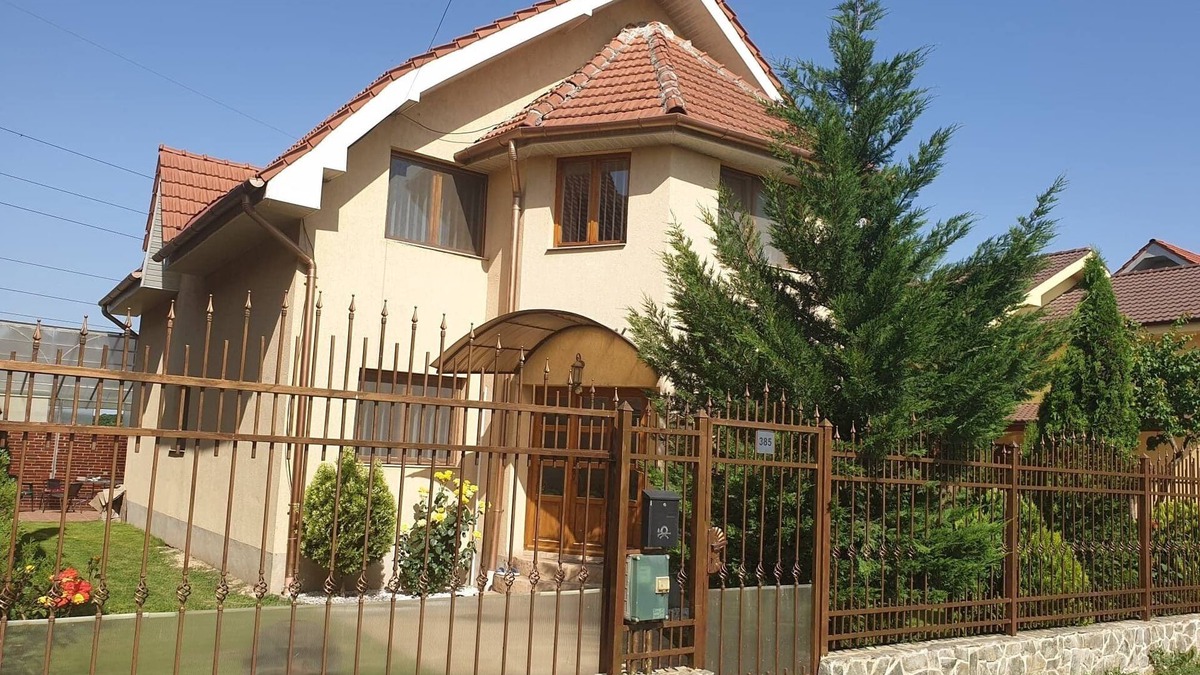 Baile Unu Mai House | Casa Mali! 4 cozy and quiet private rooms in Baile 1 Mai - Thermal SPA Resort