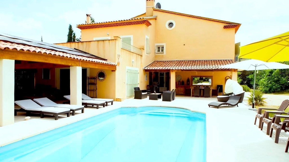 Brue-Auriac Villa | Casa-Manon grande maison de vacances avec piscine