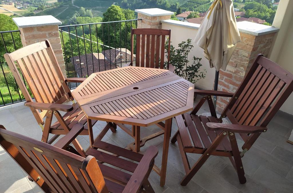 Novello House | Casa Mantel Holiday Home Panoramic view in Langhe