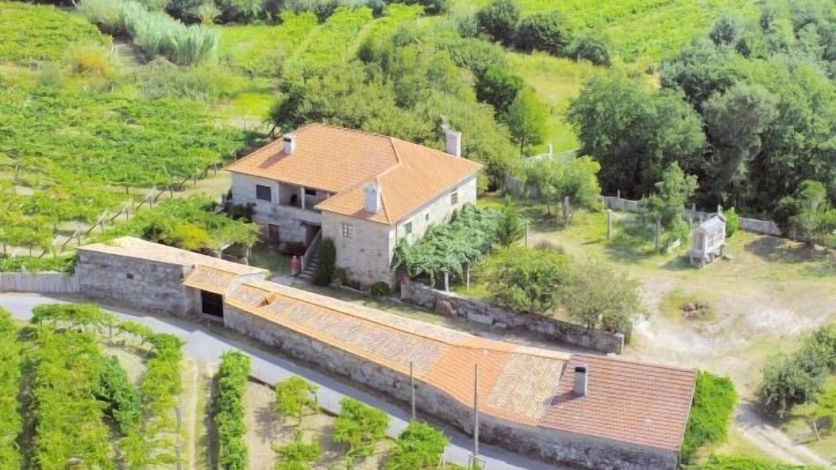 Salvaterra de Mino Cottage | Casa María Bargiela for full rental (maximum 10 people)