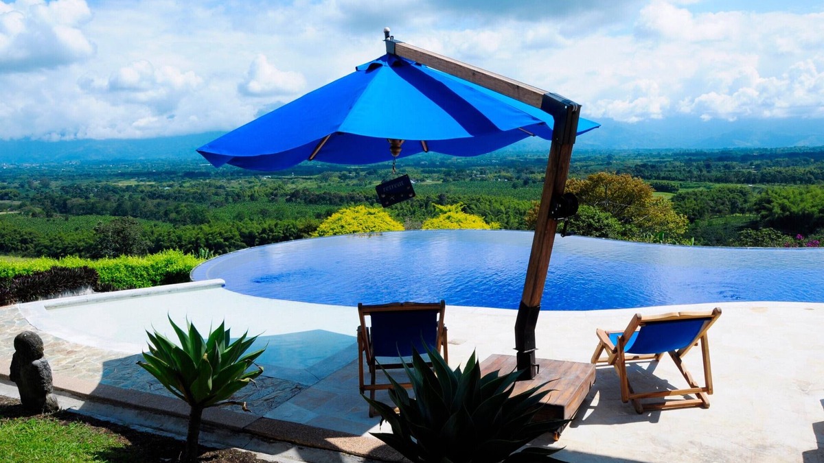 Montenegro House | Casa Mar Verde