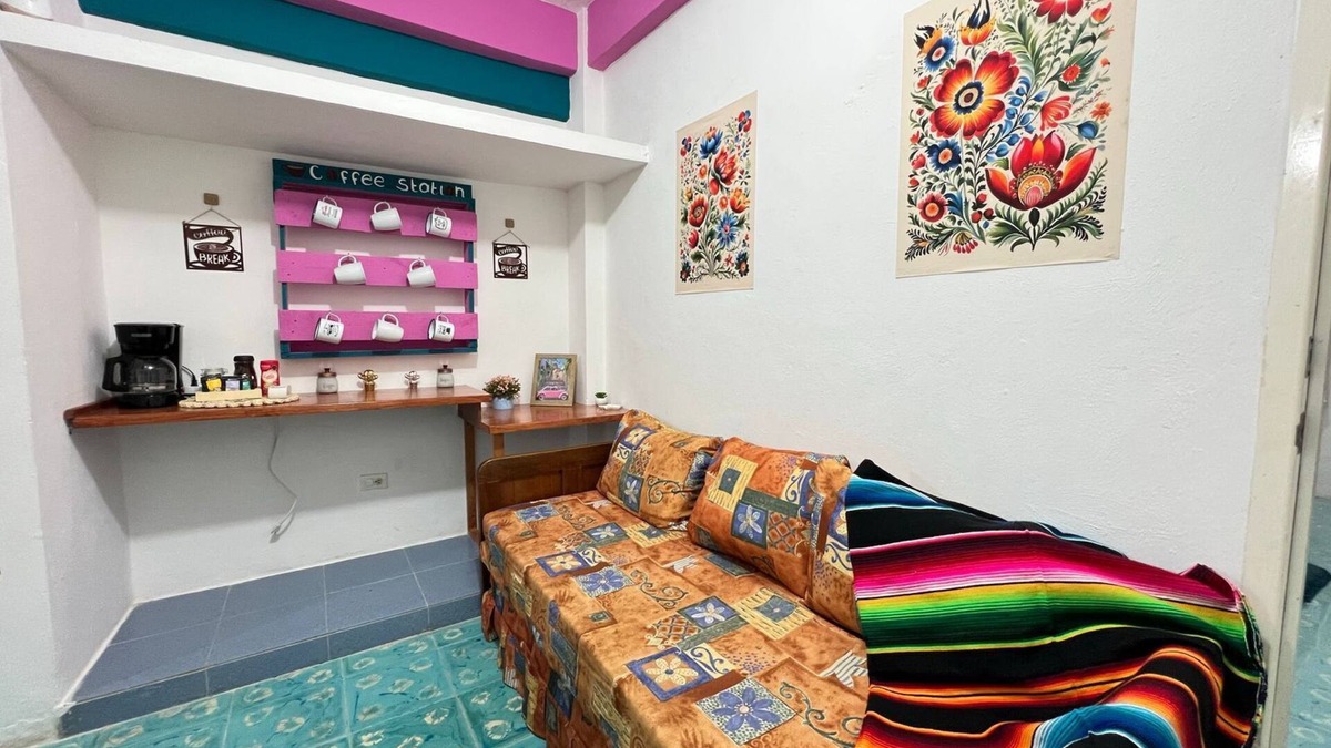 Colonia Independencia Apartment | Casa Margarita -Mexican Warmth Await!