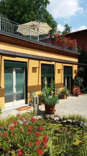 Villar San Costanzo Bed & Breakfast | Casa Margherita