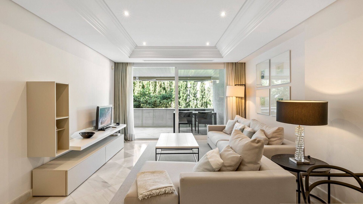 Golden Mile Apartment | Casa Marina Mariola -Prime location on Golden Mile