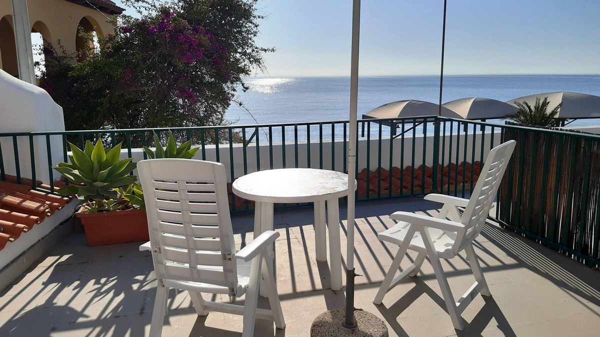 Canneto House | Casa Marinella up to 10 people on the sea