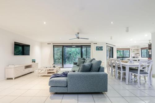 Agnes Water House | Casa Marinho Holiday Home Acreage