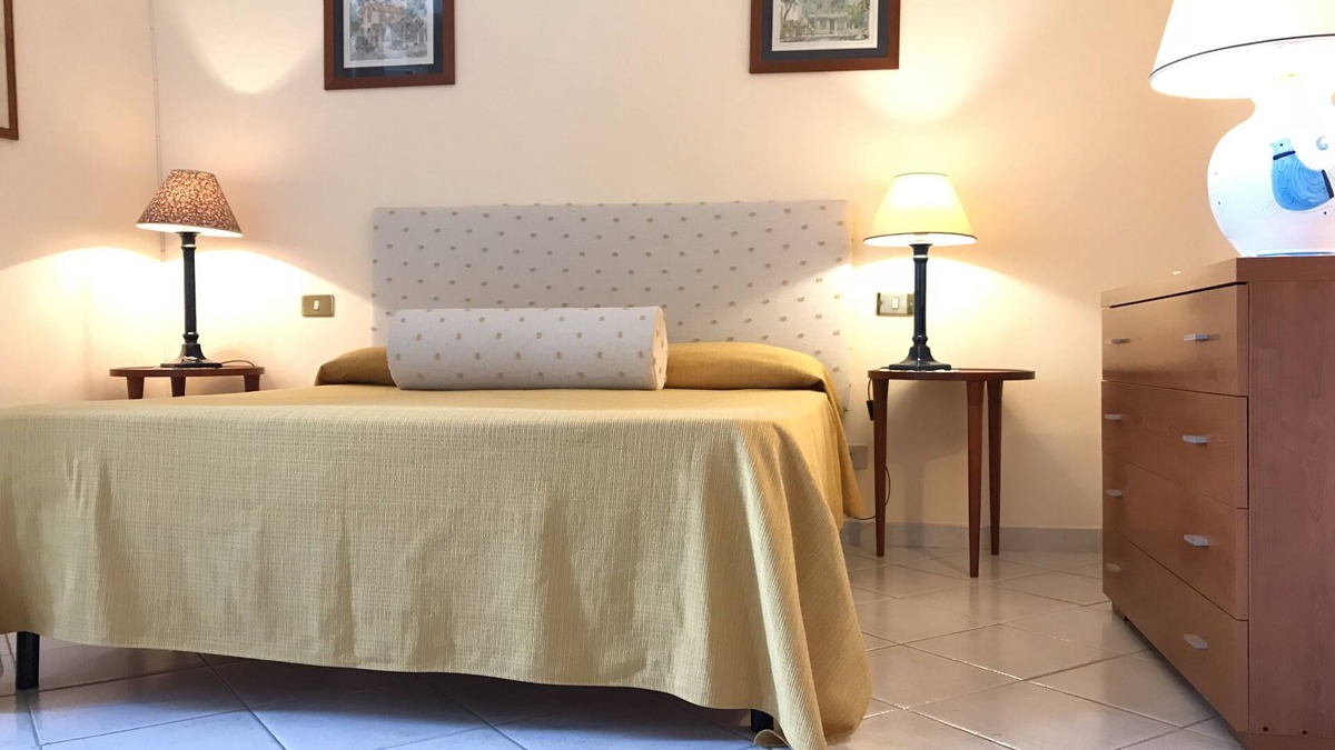Terracina Apartment | Casa Mario Central Apart 4-5 beds, 700mt from the beach WiFi connection.