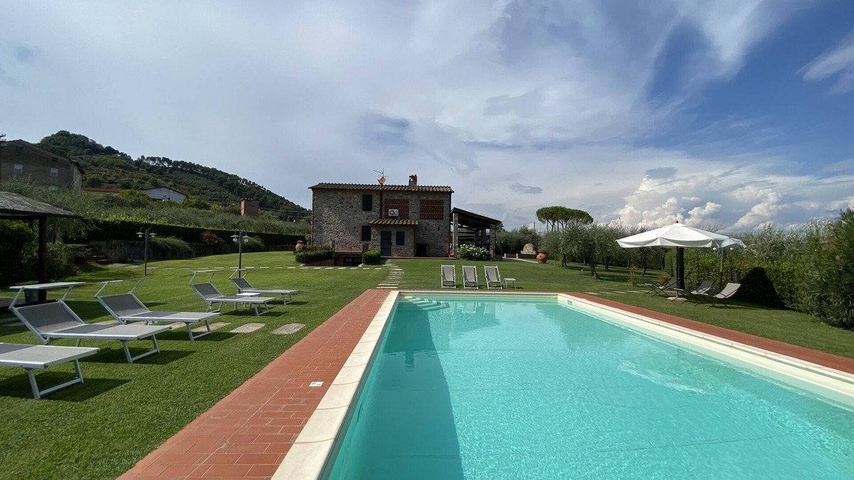 Colle di Compito Villa | Casa Marisa - Independent villa with private pool, A/C, wifi in Tuscany