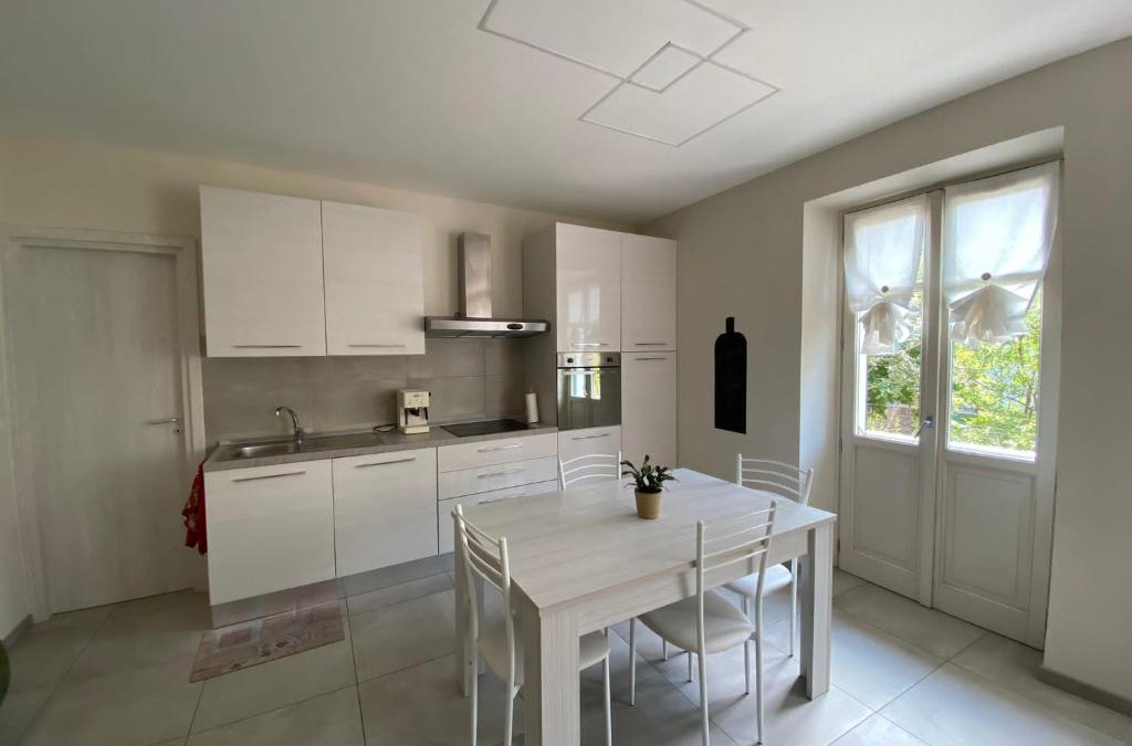 Madonna dell'Olmo Apartment | Casa Martina